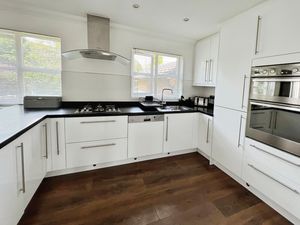 Kitchen- click for photo gallery